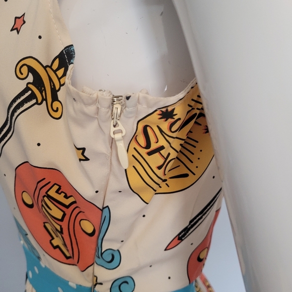 Sourpuss Sideshow June Dress, BNWT, Size L - Picture 7 of 9